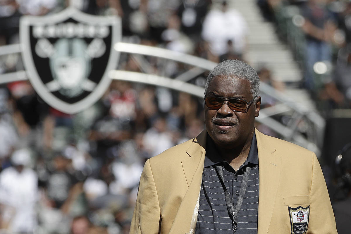 Former Oakland Raiders player and coach Art Shell is shown in a ceremony  for former quarterback … | Las Vegas Review-Journal