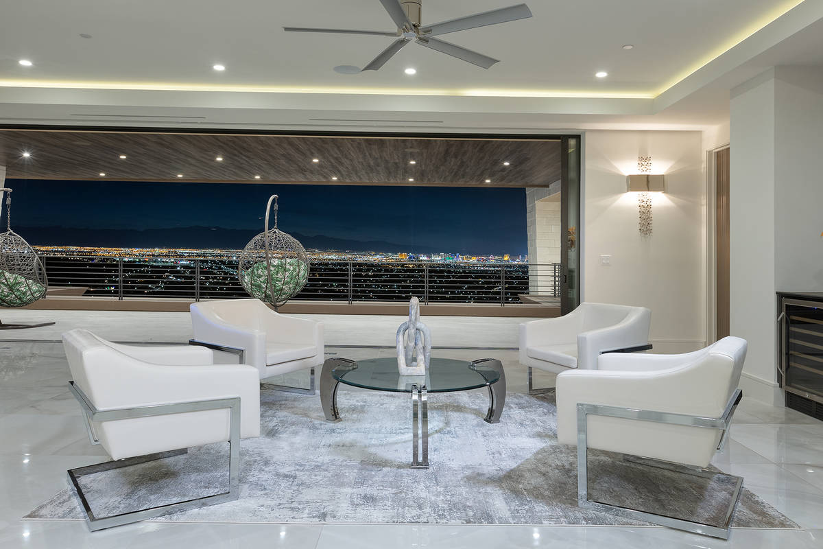 A sitting area. (Kristen Routh-Silberman)