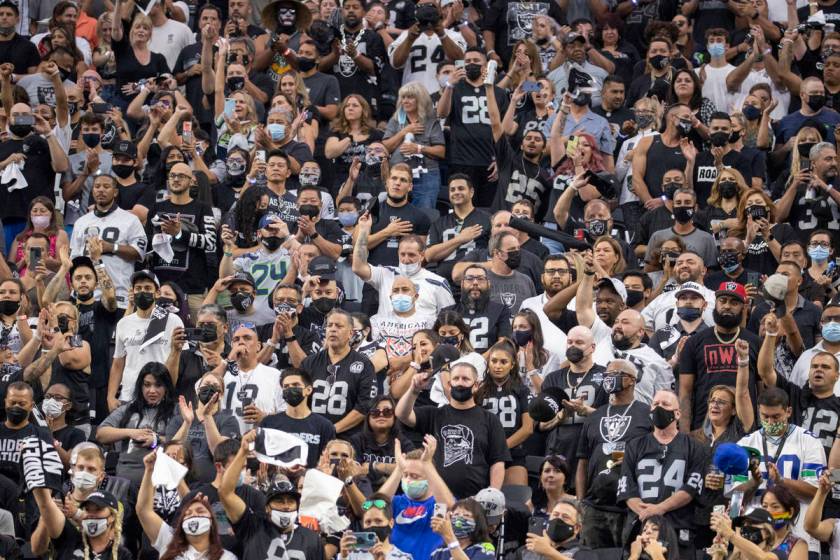 Long wait ends for Raiders fans to get in Allegiant Stadium Las Vegas