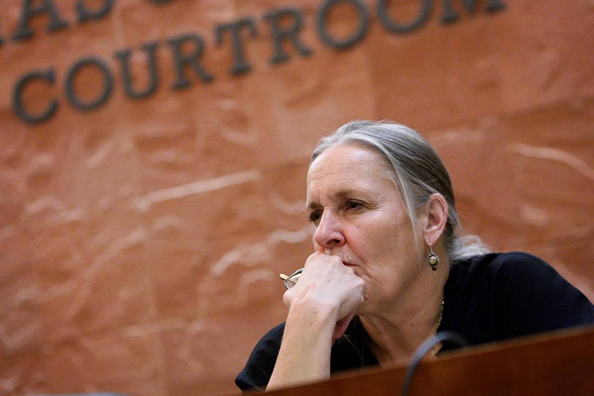 Franny Forsman teaches a class at UNLV's Boyd Law School in April 2011. (Las Vegas Review-Journal)