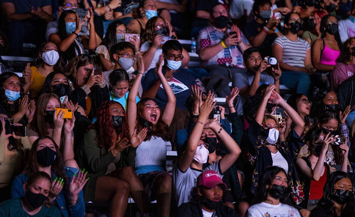 Imagine Dragons frontman comes full circle at Las Vegas concert — PHOTOS |  Music | Entertainment