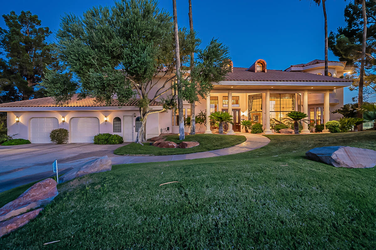 Linda and Nield Montgomery purchased a 2-acre equestrian property, 8825 W. La Madre Way in nort ...
