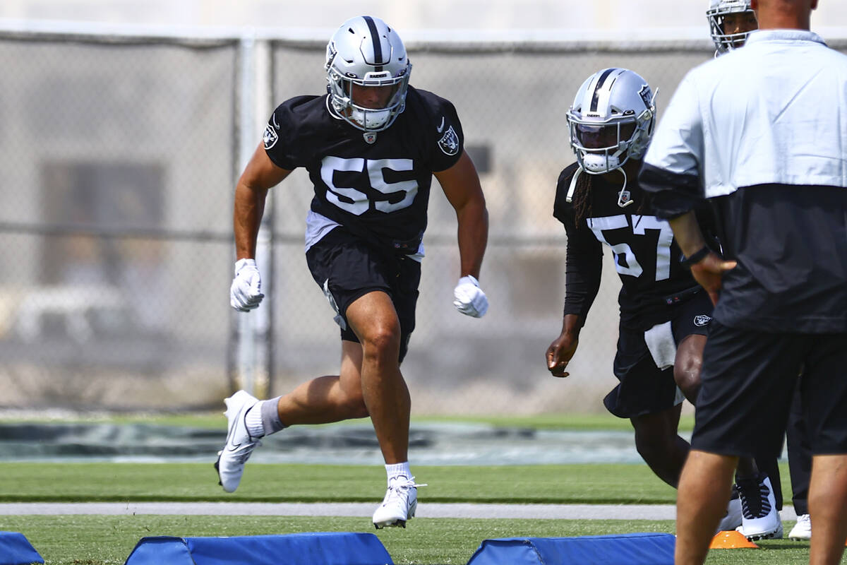 Raiders linebacker Tanner Muse (55) runs through drills during NFL football practice at Raiders ...