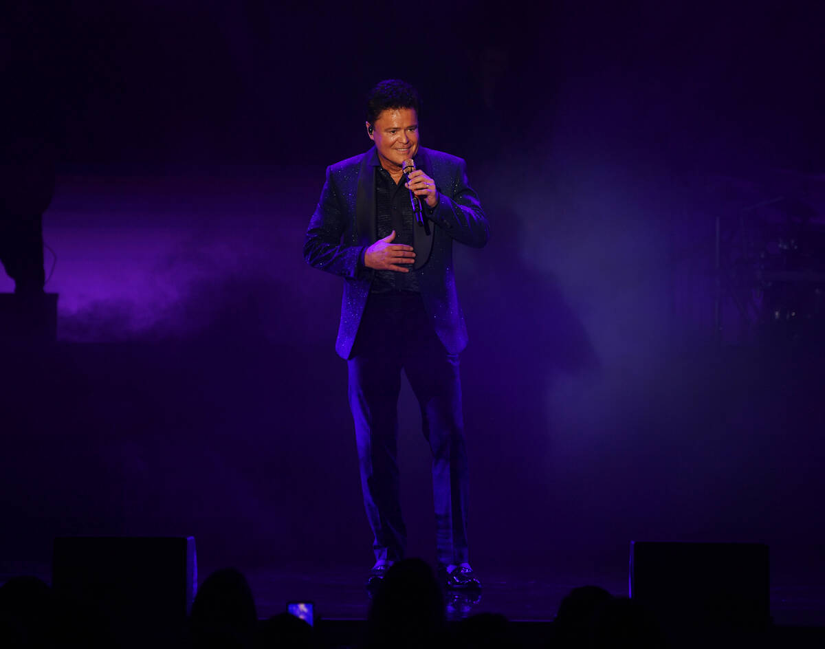 Donny Osmond performs at Harrah's on Aug. 31, 2021, in Las Vegas. (Denise Truscello)