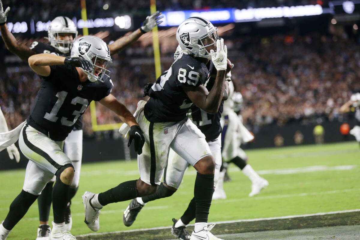 NFL betting trends for Week 2: Raiders and over - Las Vegas Review-Journal