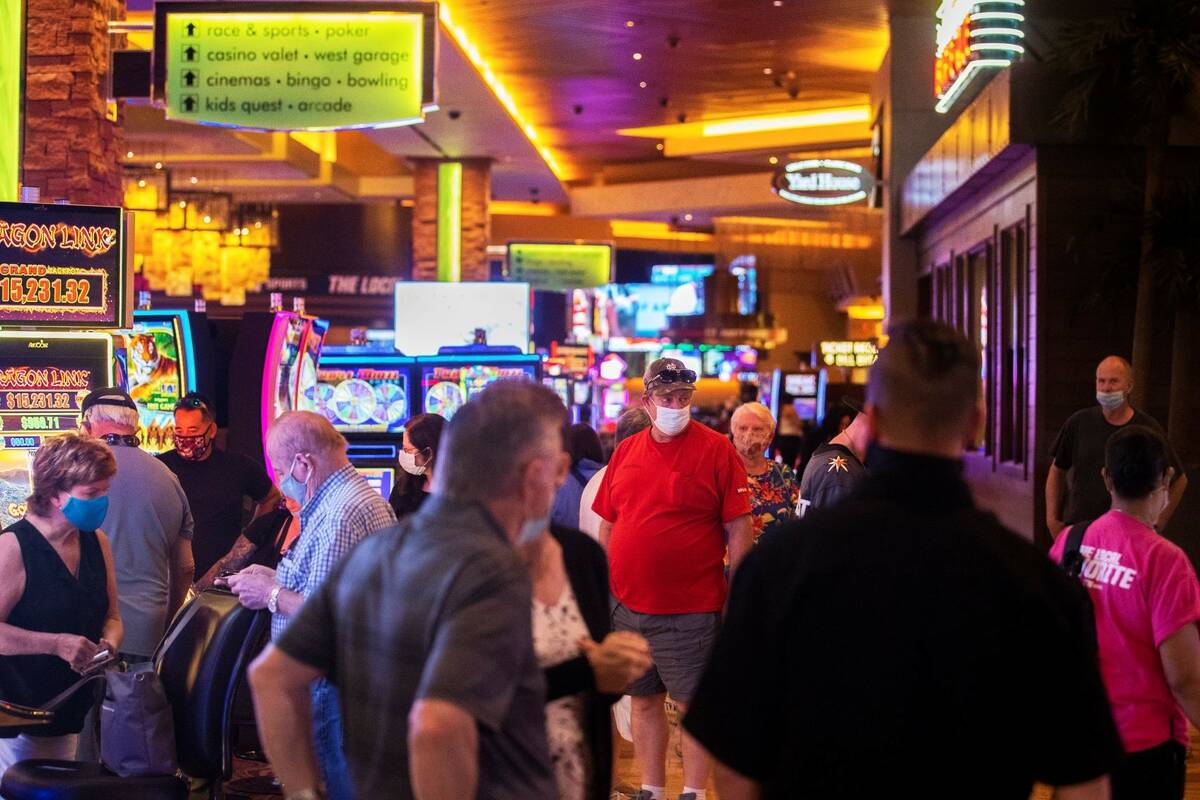 The gaming floor is packed at Red Rock Resort on Wednesday, May 12, 2021, in Las Vegas. (Benjam ...