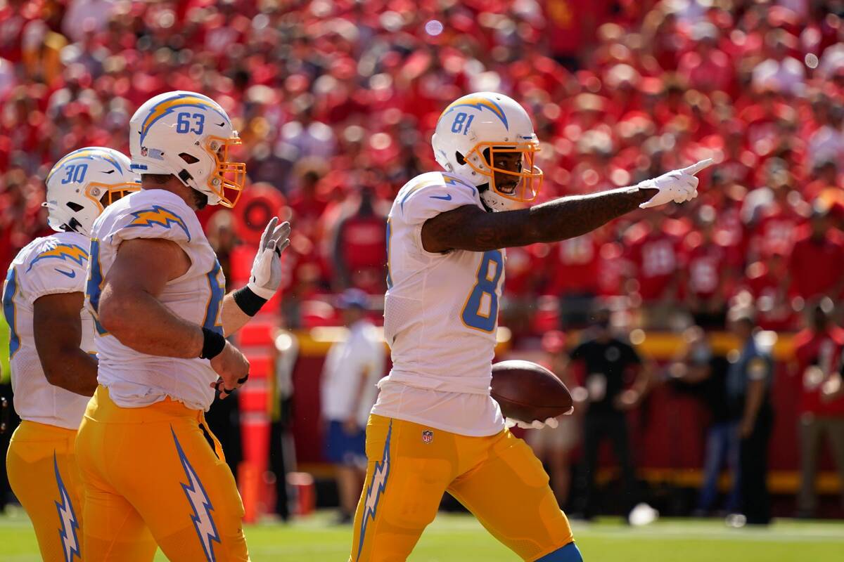 Los Angeles Chargers' Mike Williams (81) celebrates after a touchdown reception during the seco ...