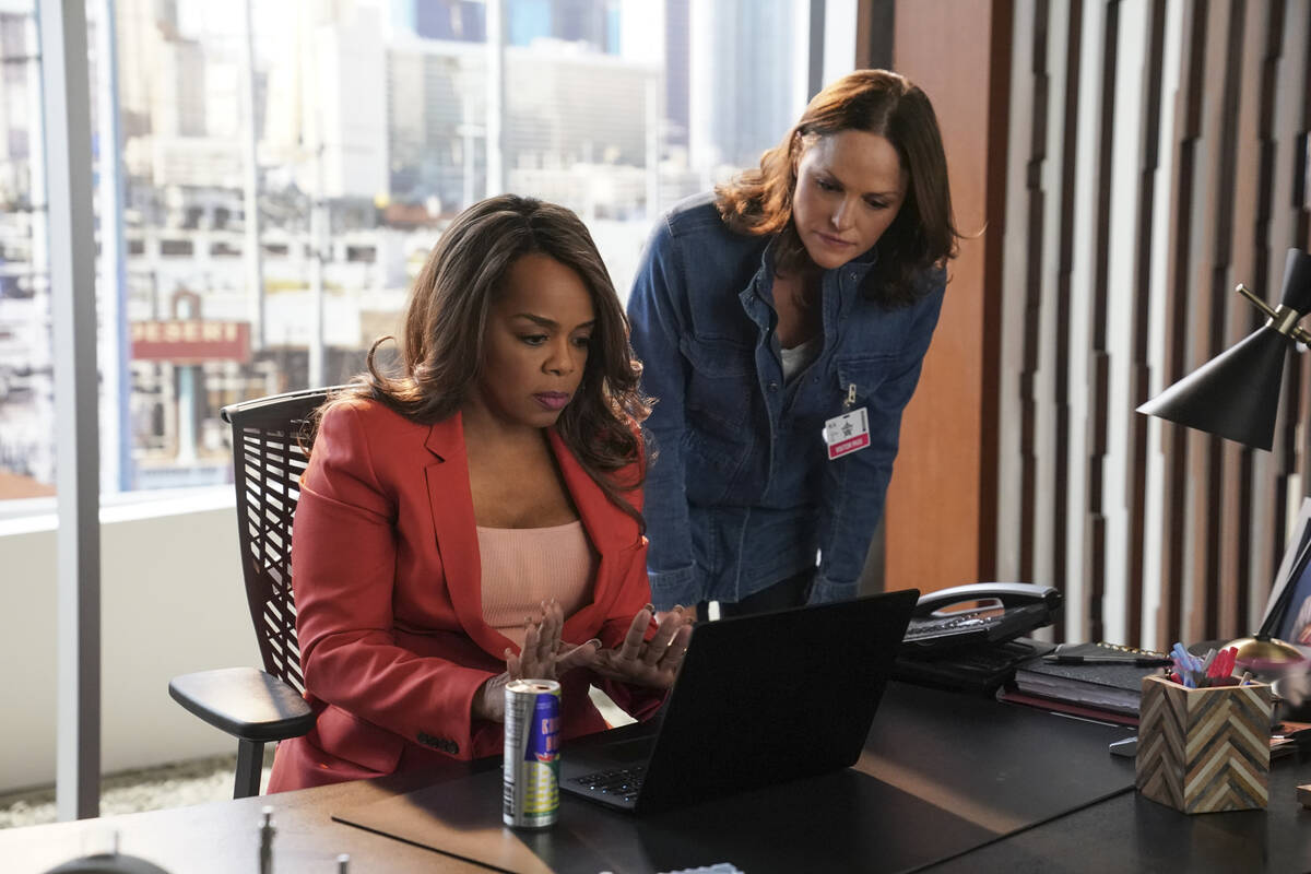 Paula Newsome, left, as Maxine Roby and Jorja Fox as Sara Sidle. (Sonja Flemming/CBS)