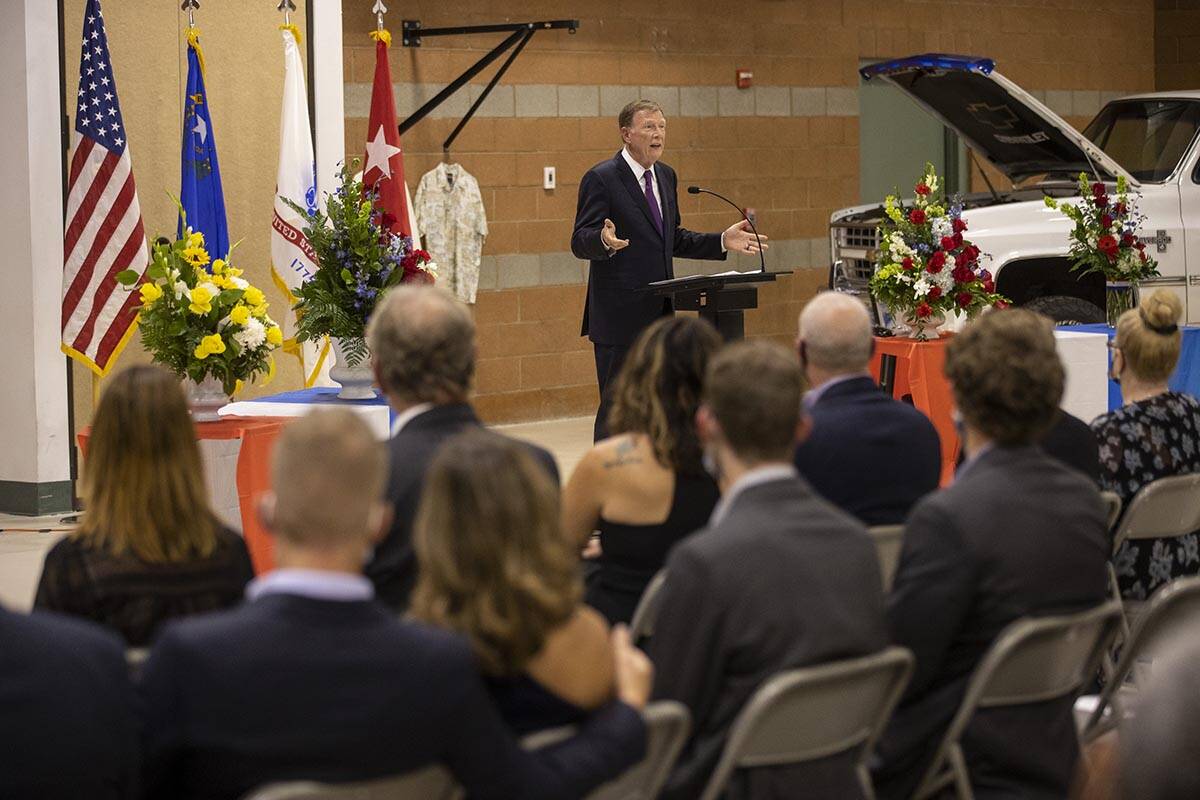 Honorable Jon Porter speaks during a ceremony to honor the memory of Nevada Army National Guard ...