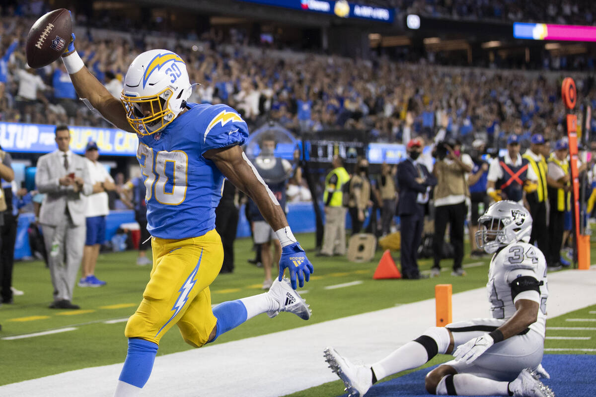 chargers vs raiders nfl
