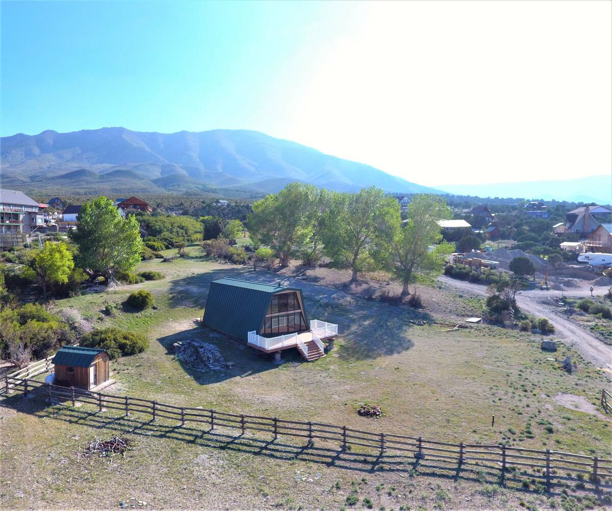 This 1.36-acre property is in the off-the-grid community of Cold Creek subdivision in the Toiya ...