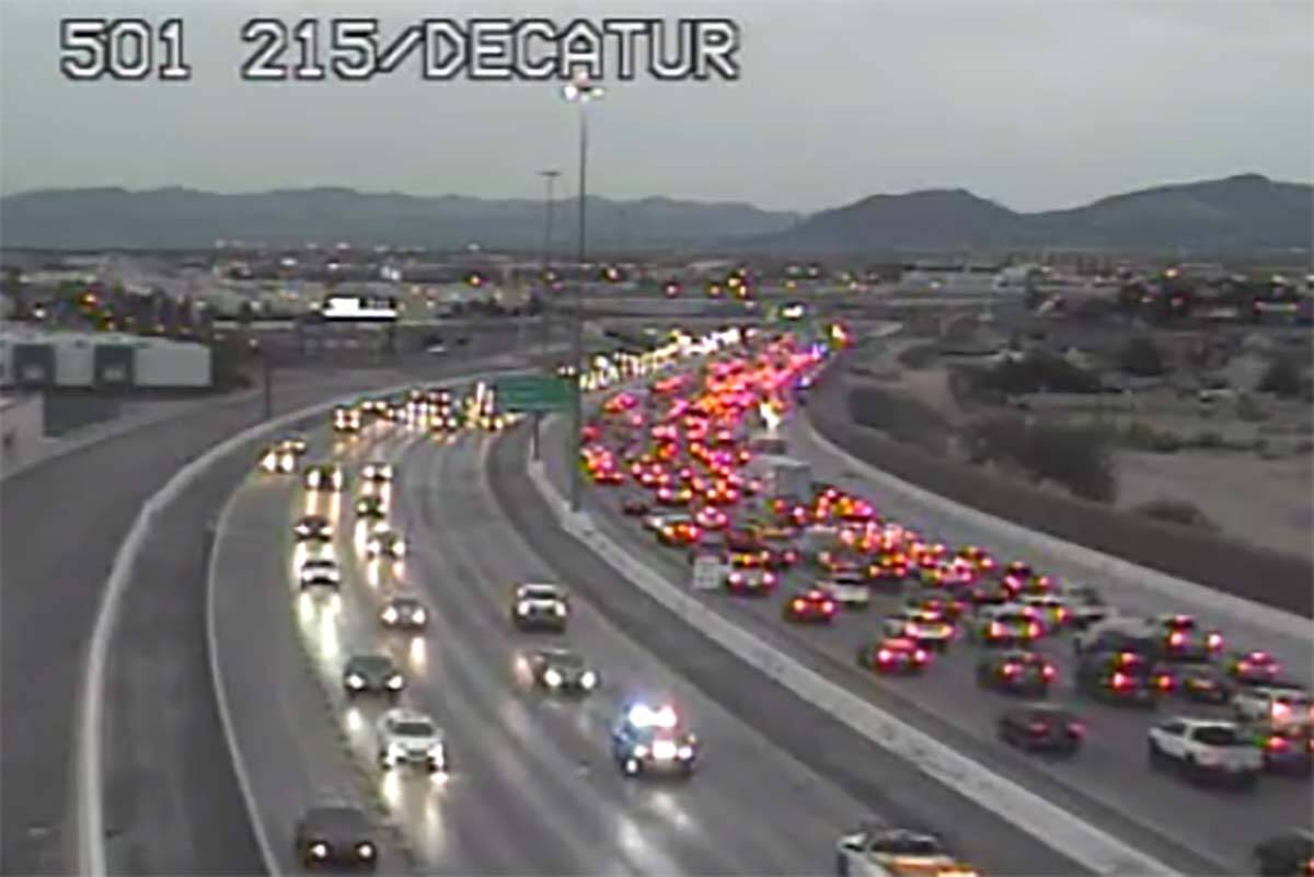 Crashes on the 215 Beltway at Decatur Boulevard are causing traffic delays. (RTC)