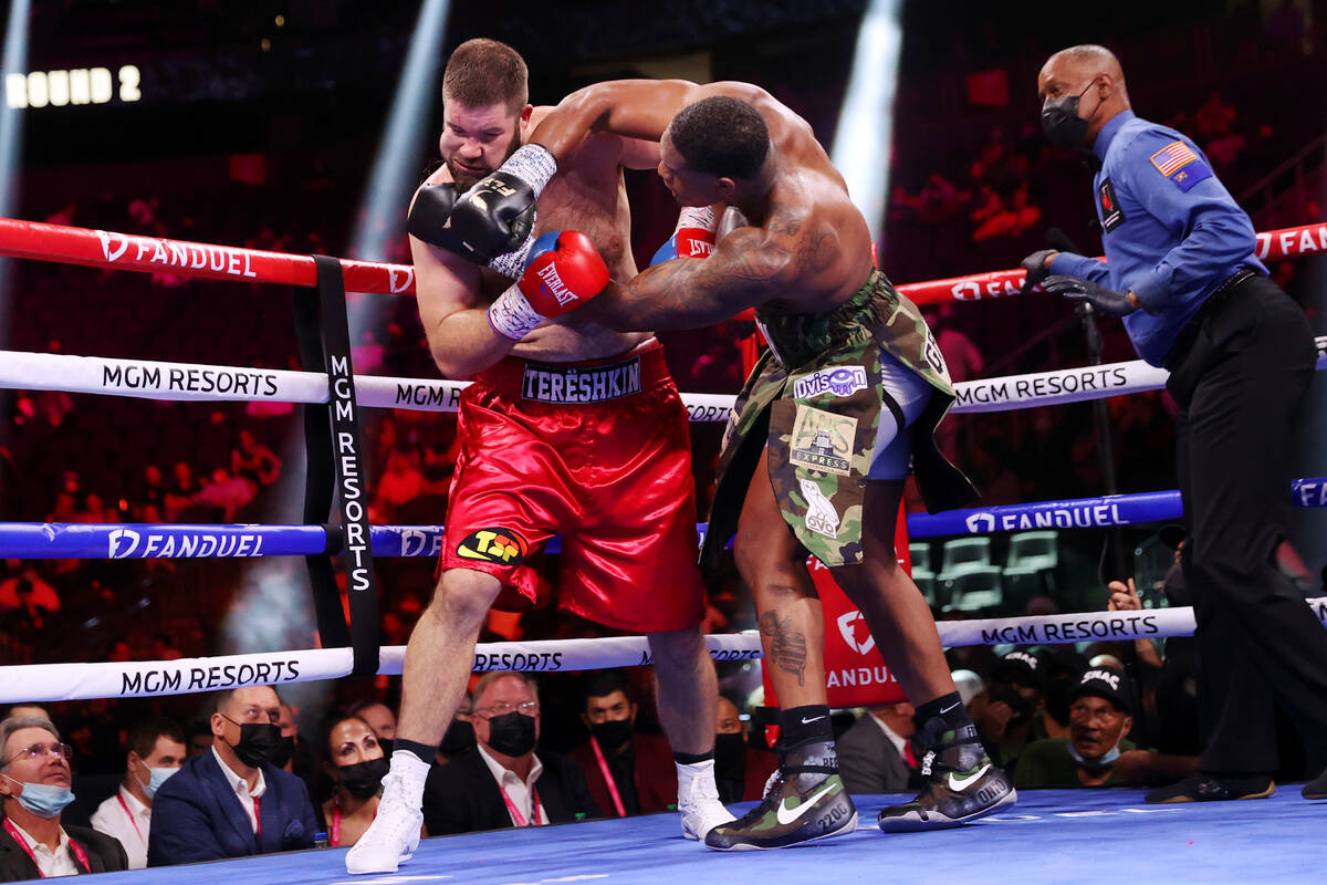 Jared Anderson, right, connects a punch against Vladimir Tereshkin in the second round of a hea ...
