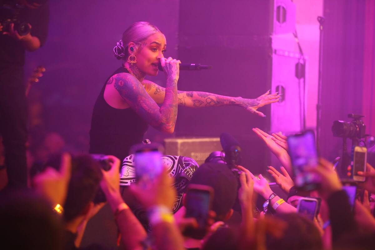 Kehlani Pop performs at XS Nightclub at Wynn Las Vegas as part of "Justin Bieber & Friends, The ...