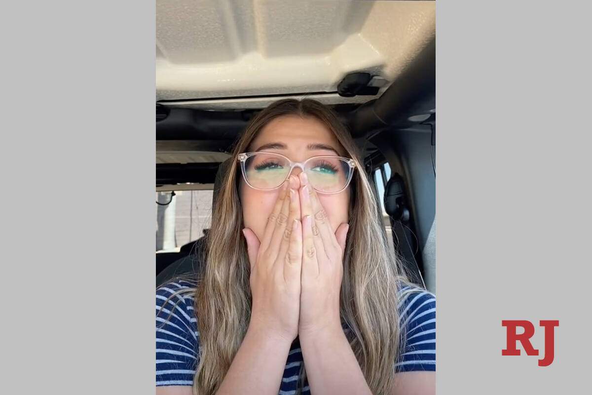 Las Vegas teacher and TikTok star Sofia Murillo. (@iamsofiabella/TikTok)