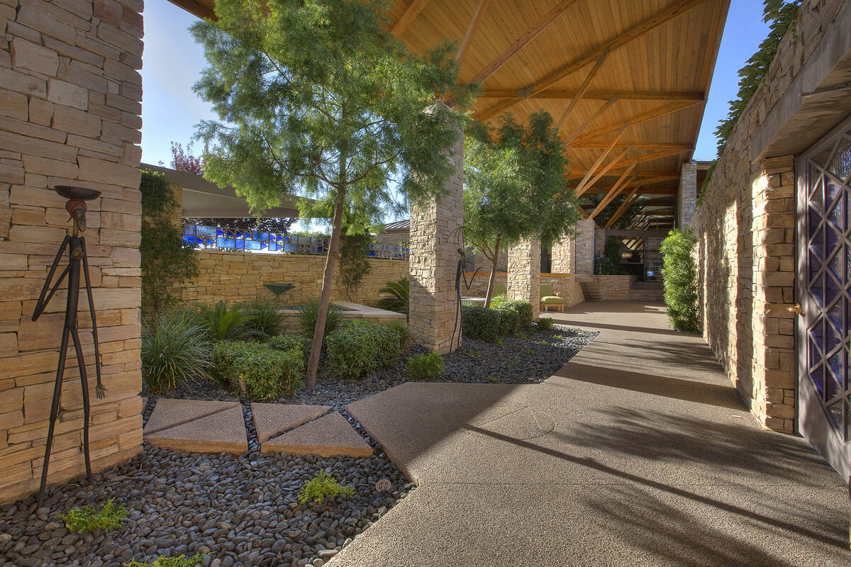 Patio. (Synergy Sotheby’s International Realty)