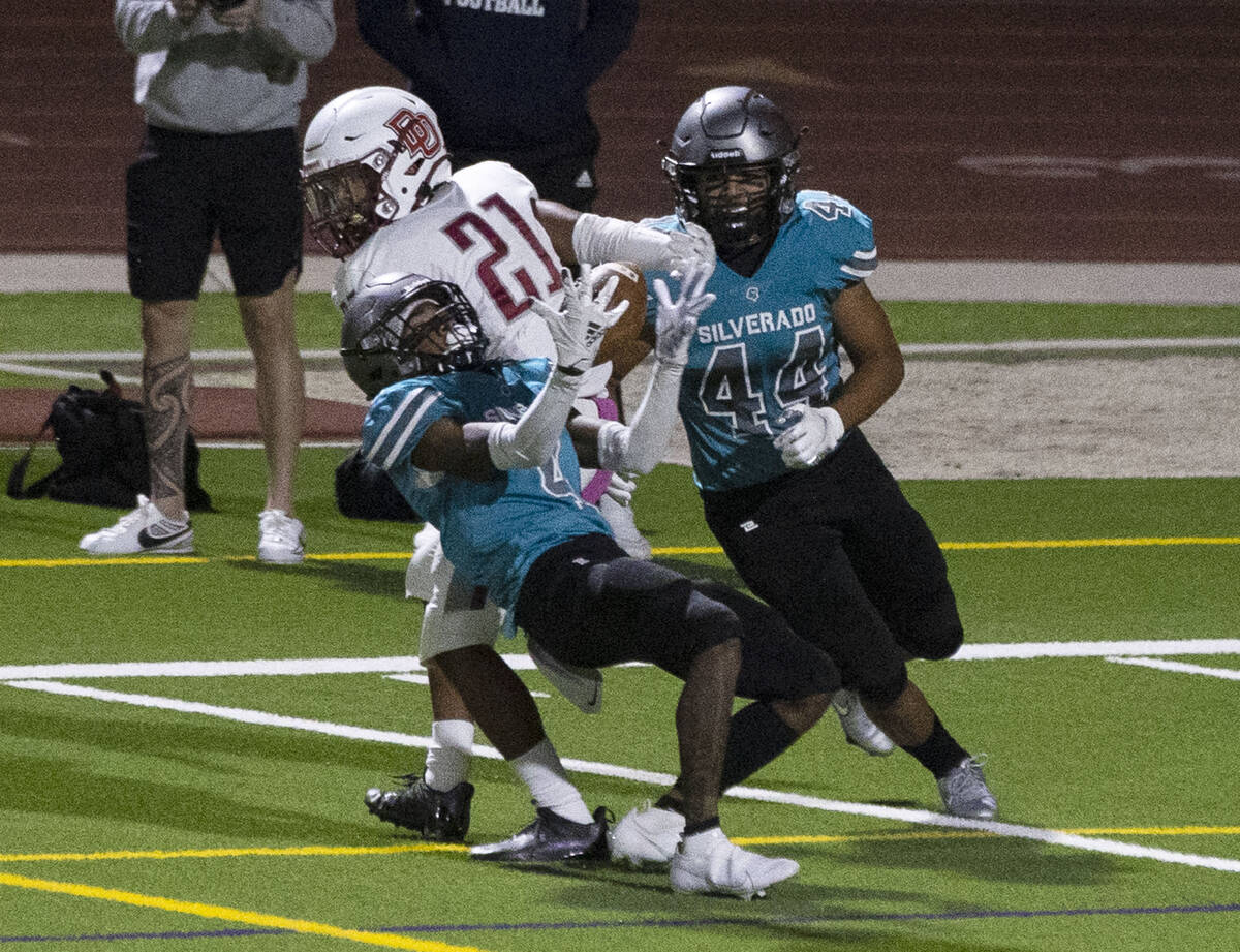 Siverado HighÕs center back Shyne Johnson (4) intercepts the ball intended to Desert Oasis ...