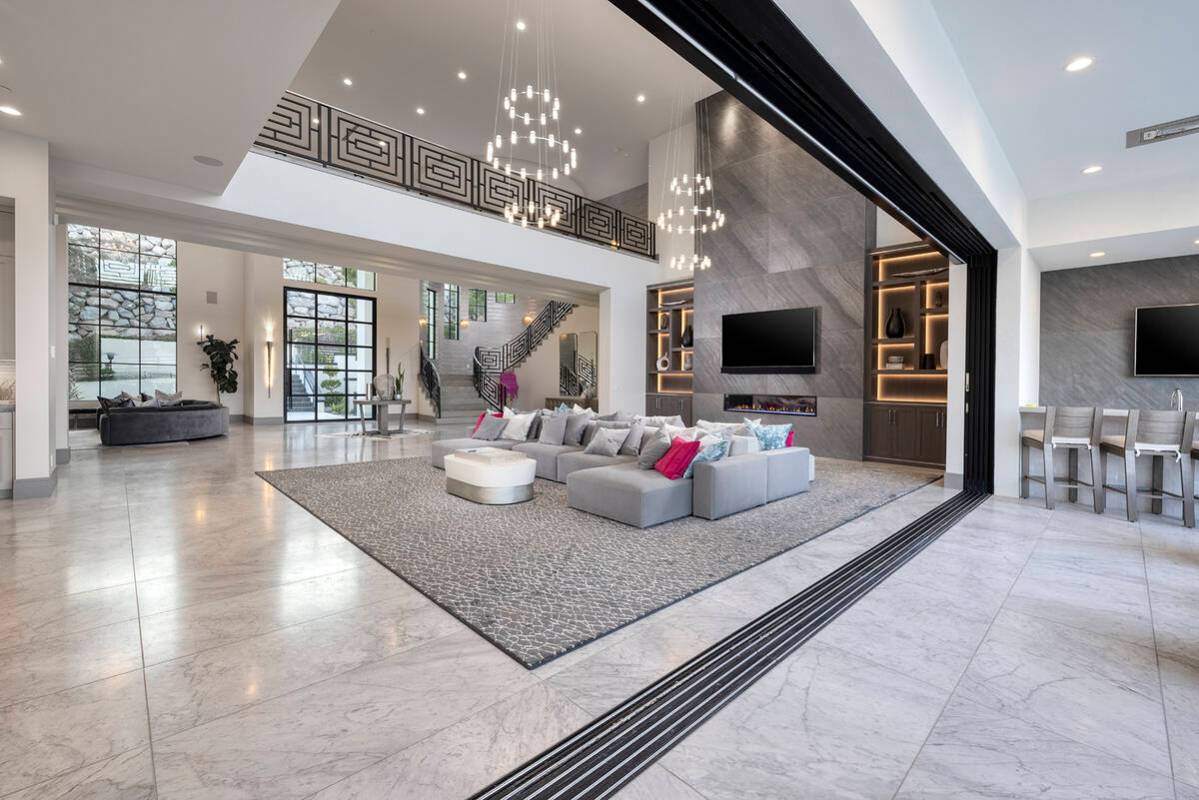 The home has indoor/outdoor living features. (Las Vegas Sotheby’s International Realty)