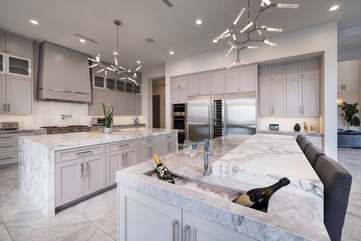 The kitchen. (Las Vegas Sotheby’s International Realty)