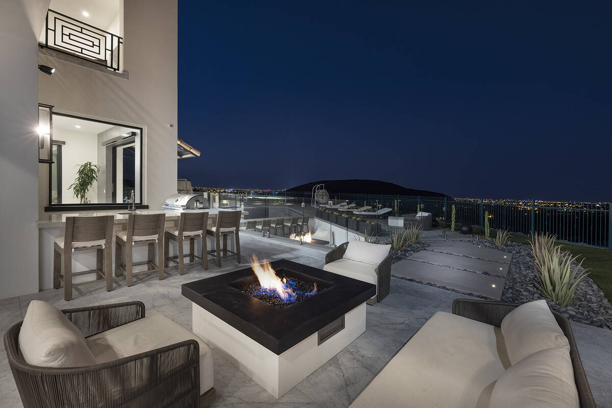 The patio has a fire feature. (Las Vegas Sotheby’s International Realty)