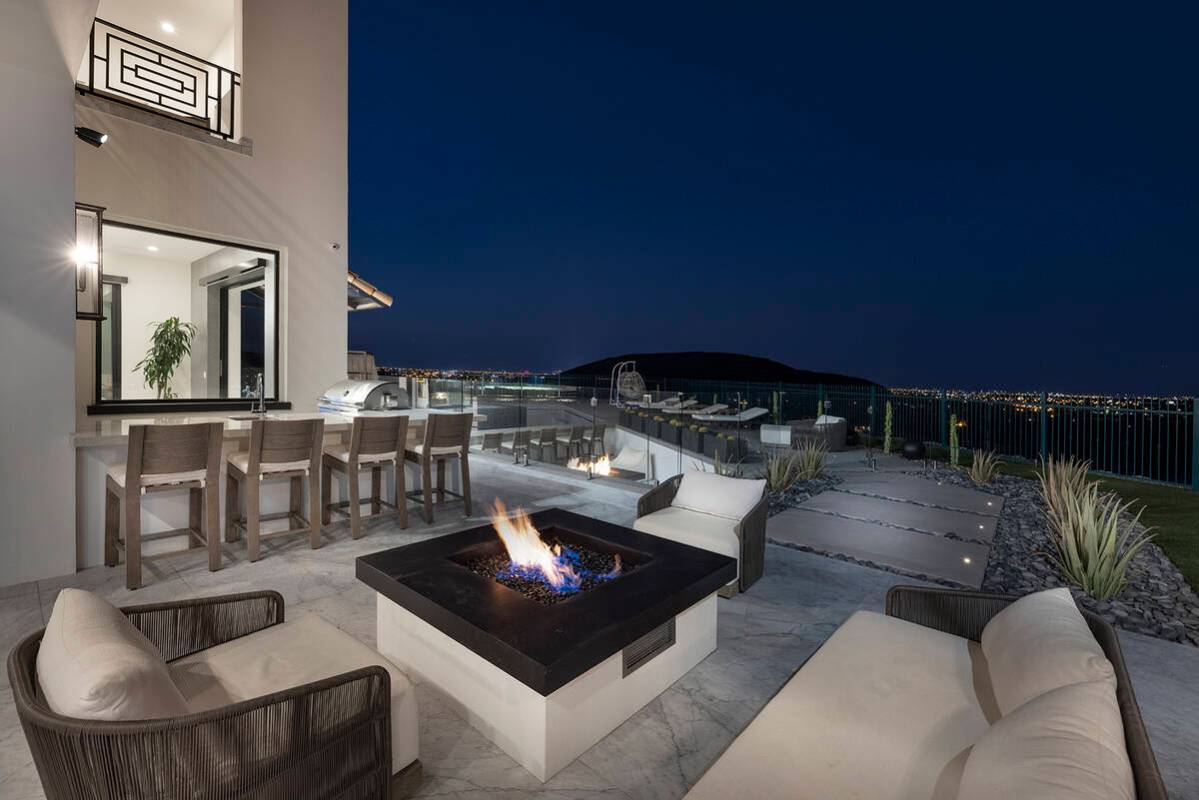 The patio has a fire feature. (Las Vegas Sotheby’s International Realty)