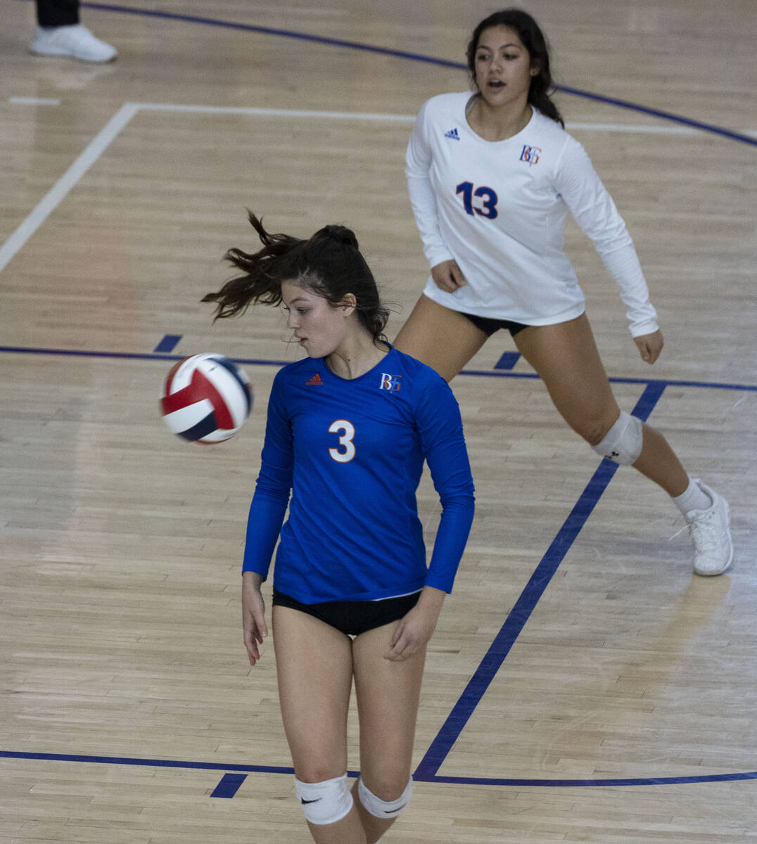 Bisho GormanÕs Madelyn Eberwein (3) and Tatum Thompson (13) watch the ball go out of bound ...