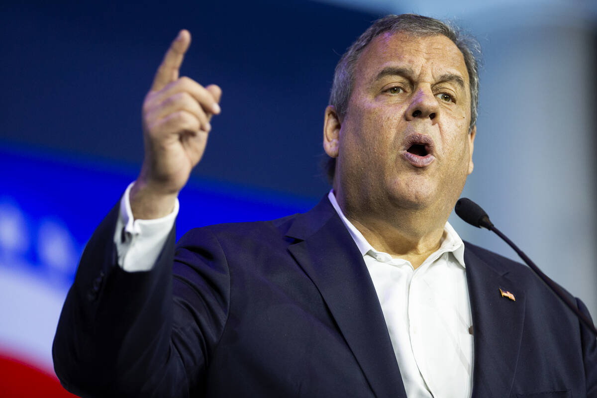 Former New Jersey Gov. Chris Christie gives a speech during the Republican Jewish Coalition&#x5 ...