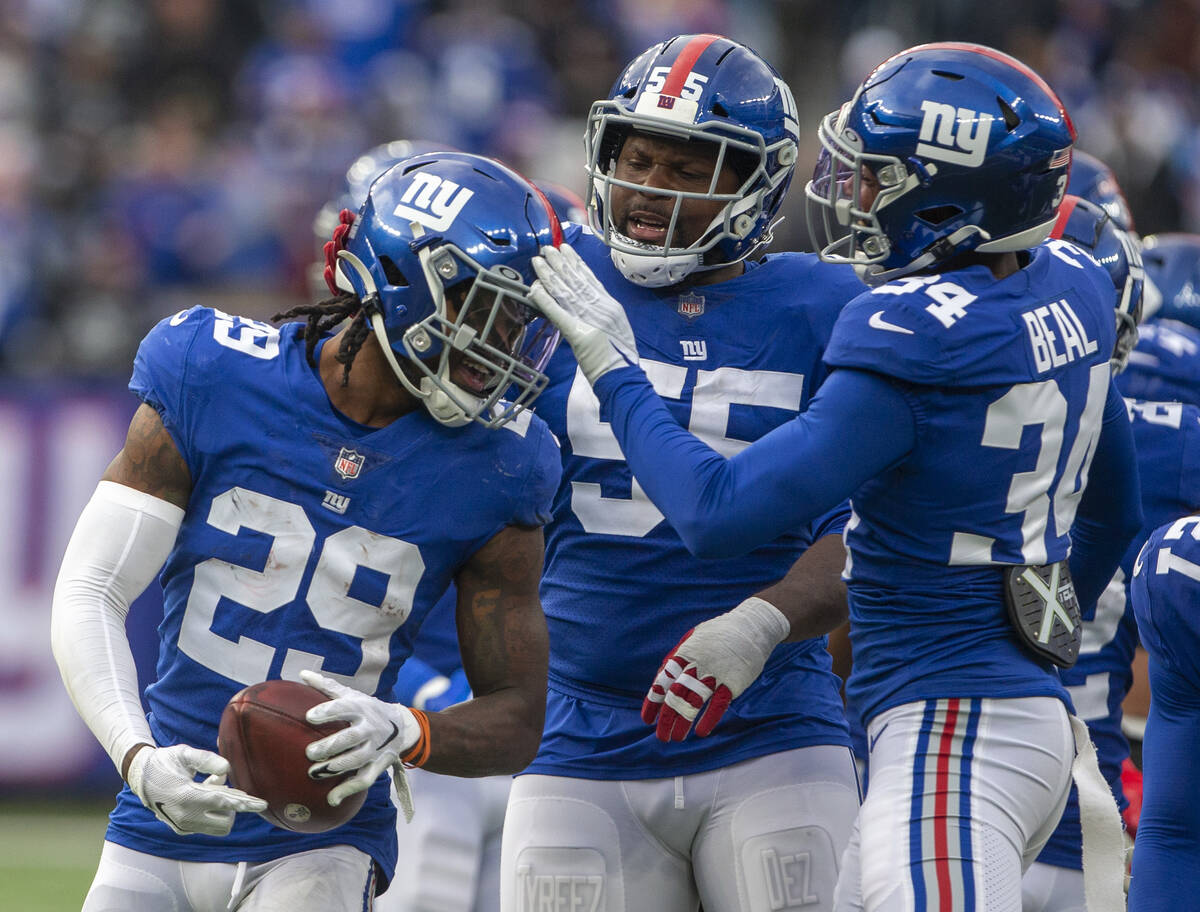 New York Giants free safety Xavier McKinney (29) celebrates his second interception of Las Vega ...