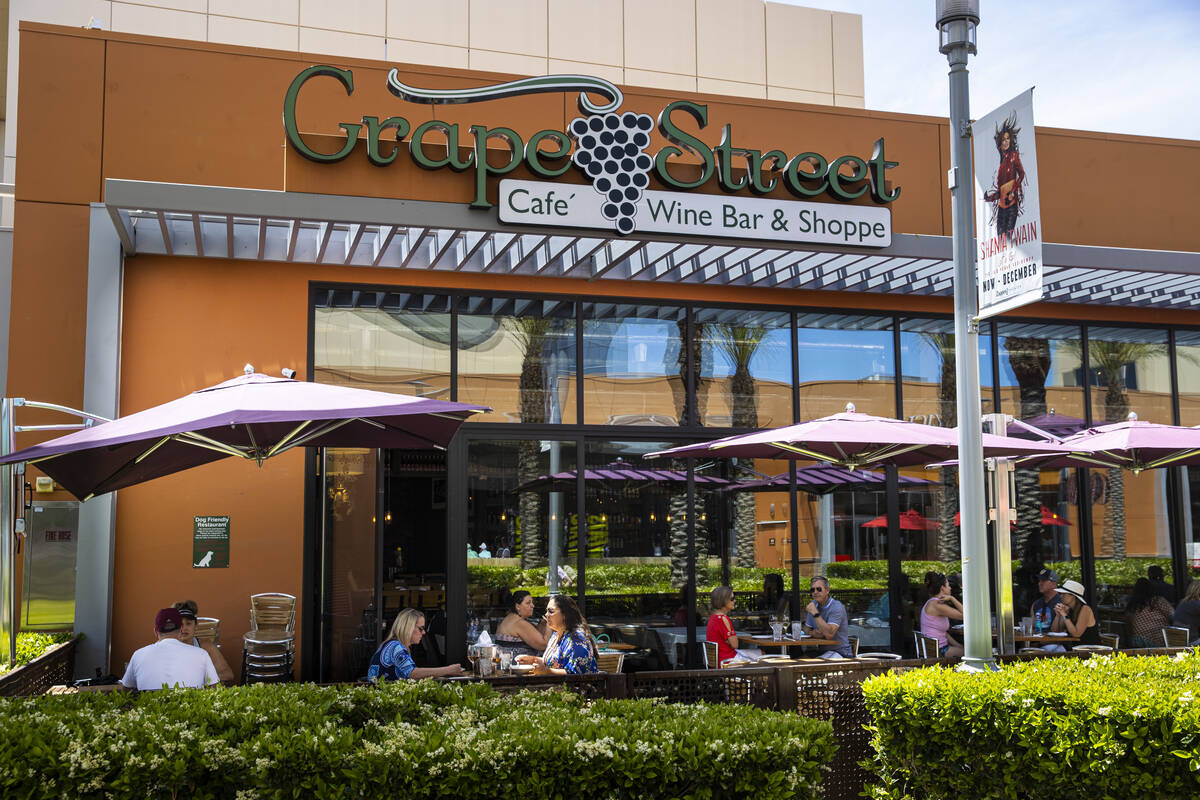 People dine at Grape Street in Downtown Summerlin on Saturday, May 9, 2020. (Chase Stevens/Las ...