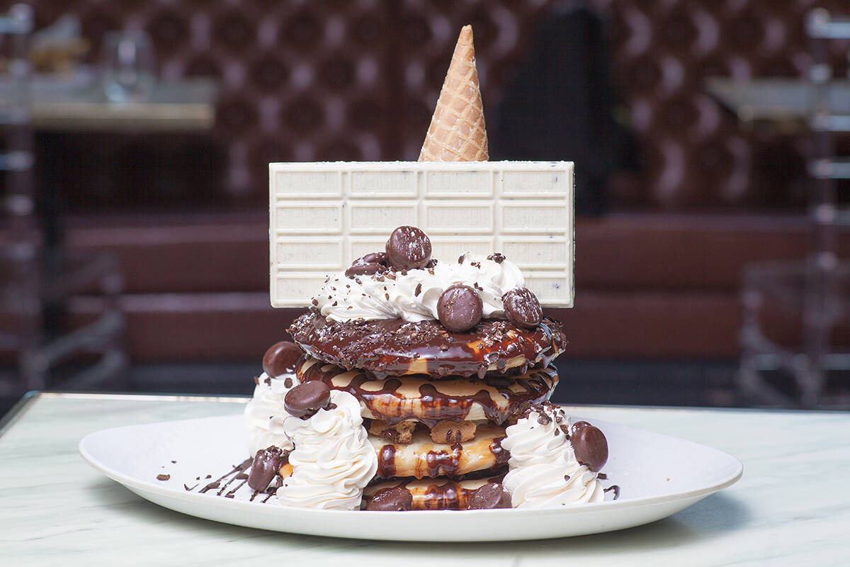 Cookie Jar Buttermilk Pancake Stack (Sugar Factory)