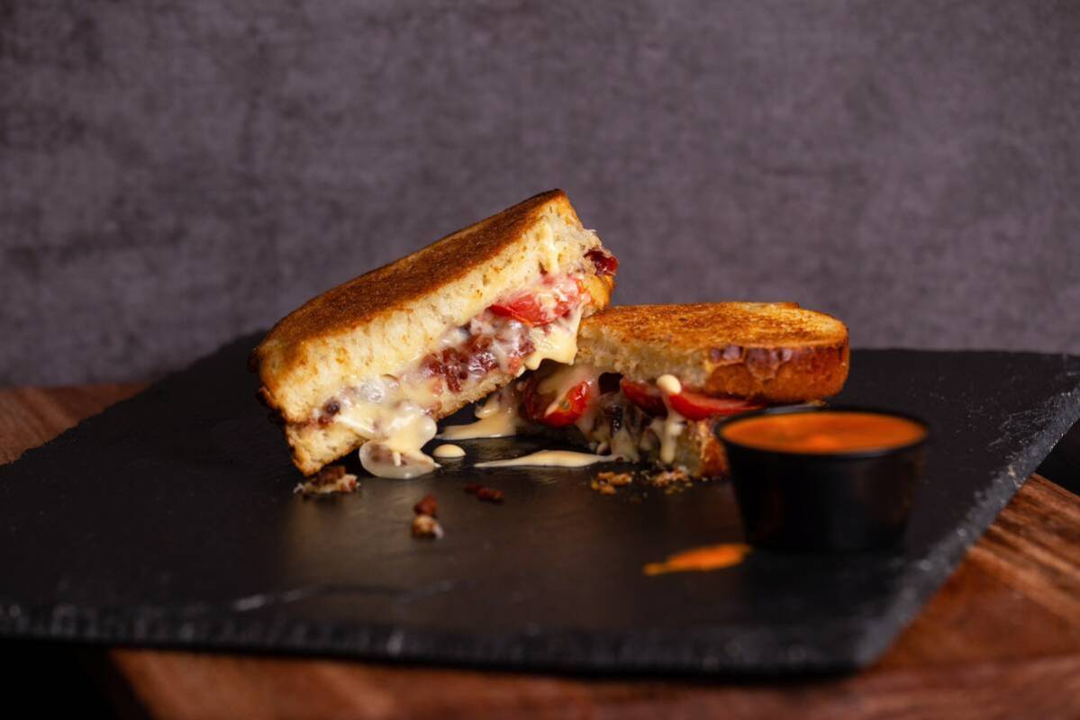 A Bacon Love Tomato sandwich from I Heart Mac & Cheese. (I Heart Mac & Cheese)