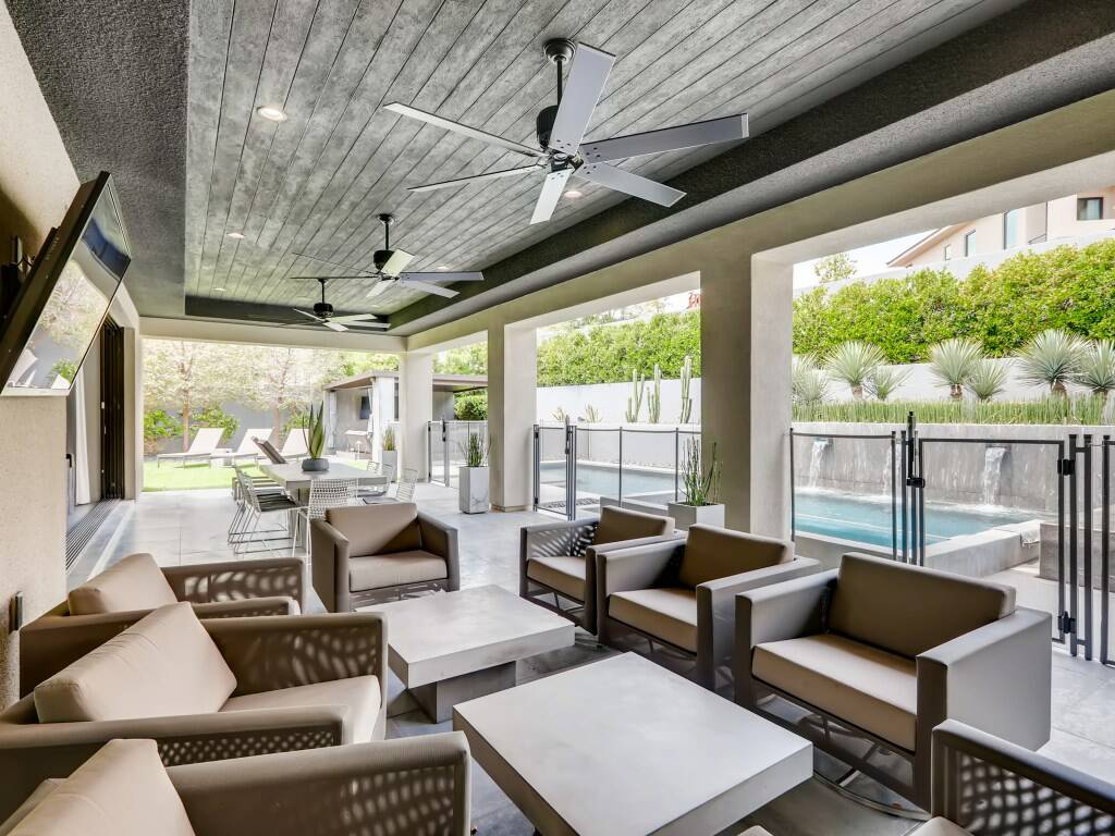 Patio. (HomeSmart Encore_