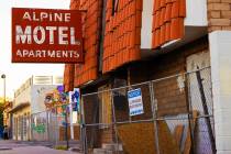 The Alpine Motel Apartments on Monday, Nov. 29, 2021, in Las Vegas. (Benjamin Hager/Las Vegas R ...