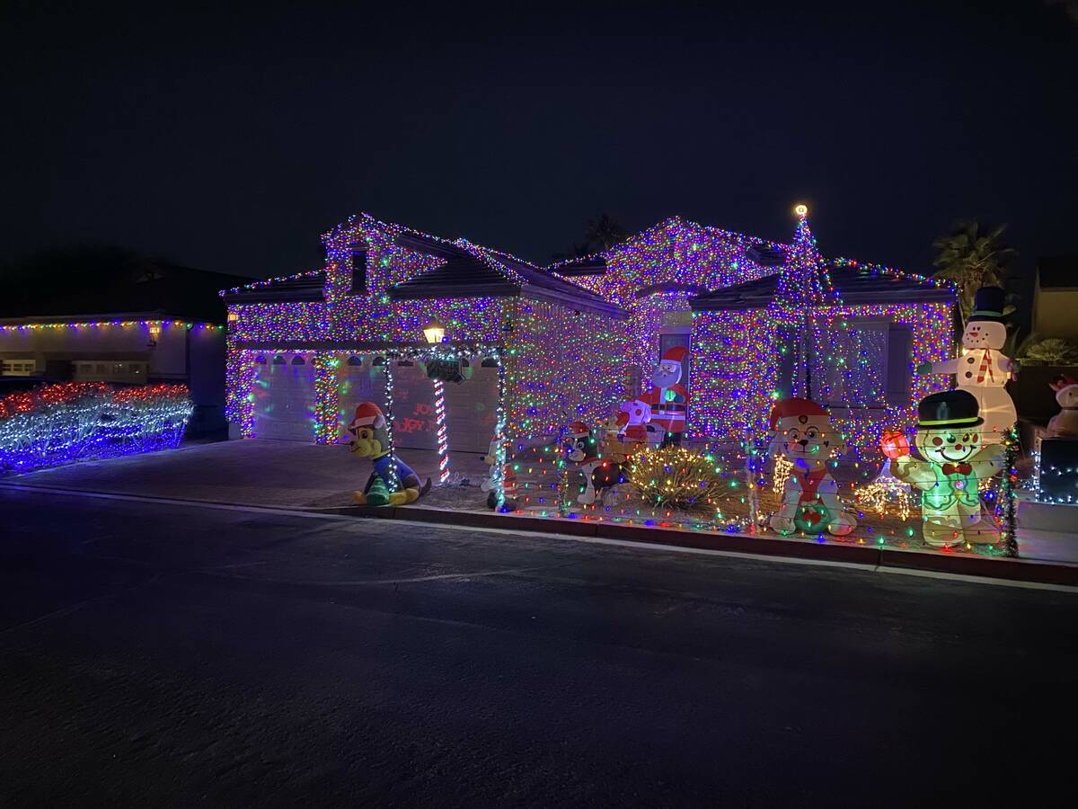 Christmas Lights Map Las Vegas Holiday Lights And Displays Are On The Map | Las Vegas Review-Journal