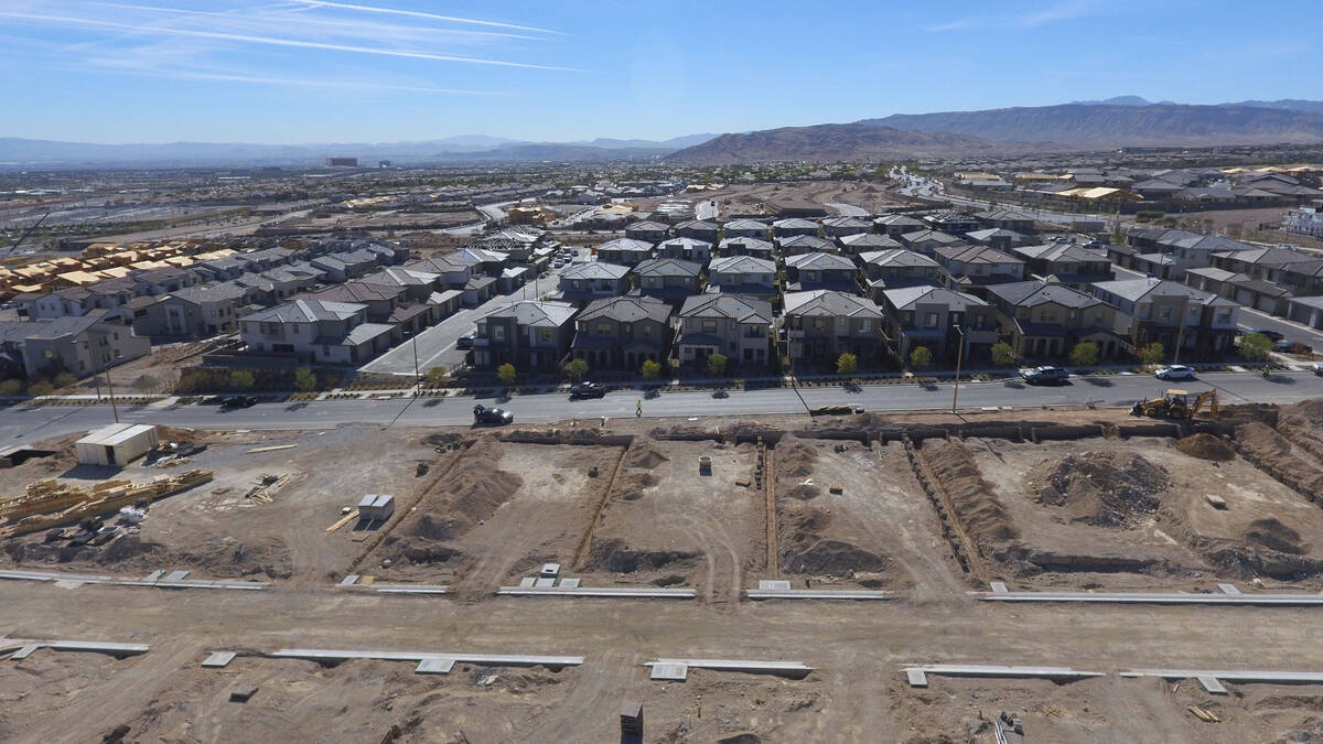 A new housing development is underway at Summerlin Parkway and 215 Beltway, on Wednesday, Nov. ...