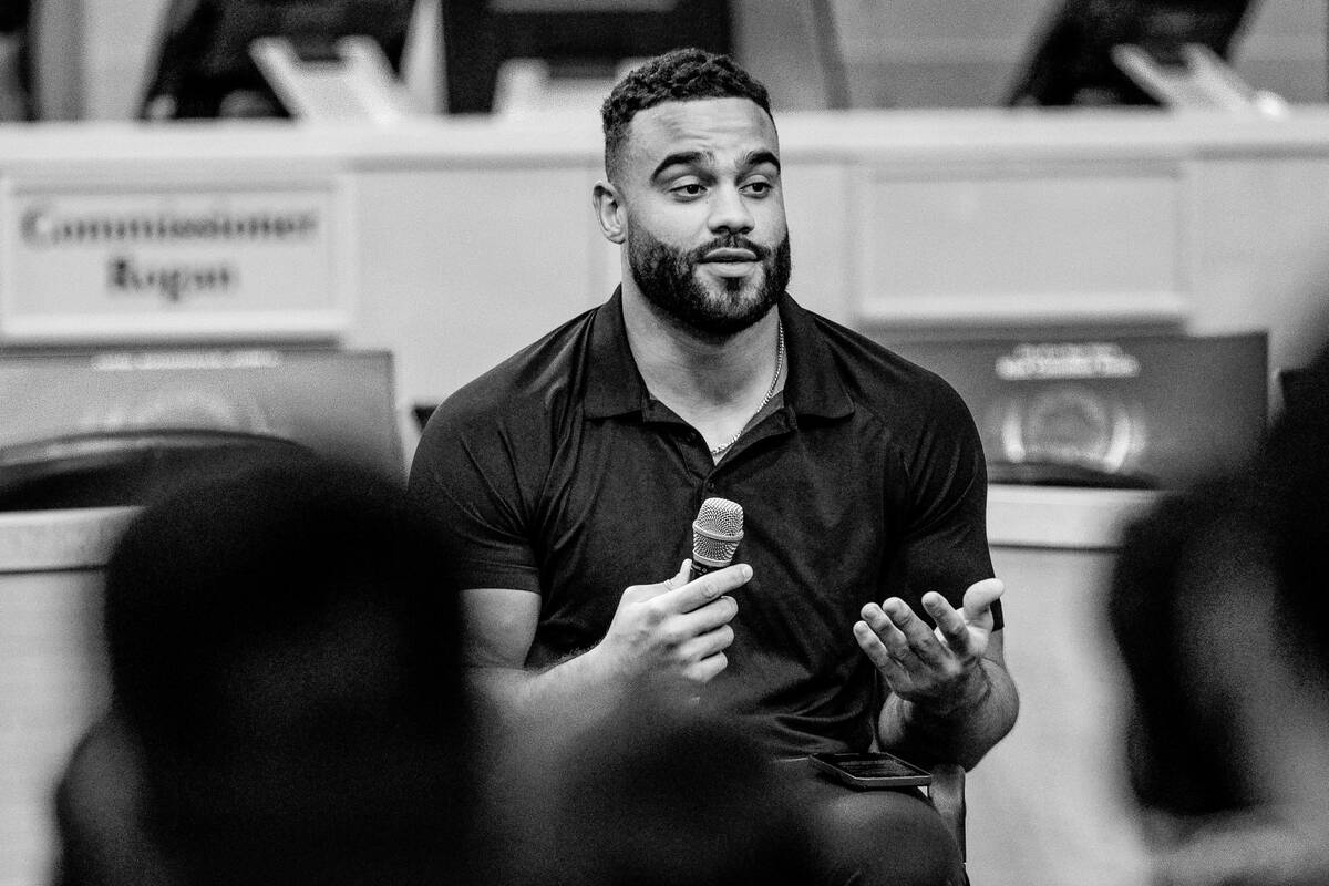 The RaidersÕ Solomon Thomas speaks about his sisterÕs death during a youth mental hea ...