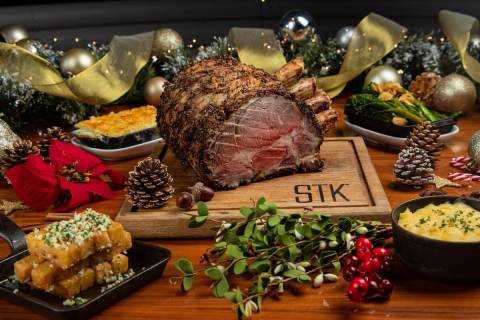 Christmas dinner at STK Steakhouse. (STK Steakhouse)