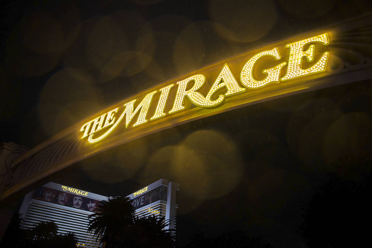 The Mirage on Tuesday, Dec. 14, 2021, in Las Vegas. (Benjamin Hager/Las Vegas Review-Journal) @ ...