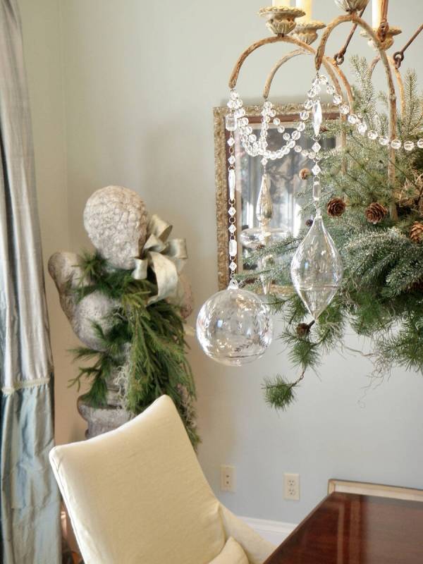 Holiday details. (Christopher Todd)