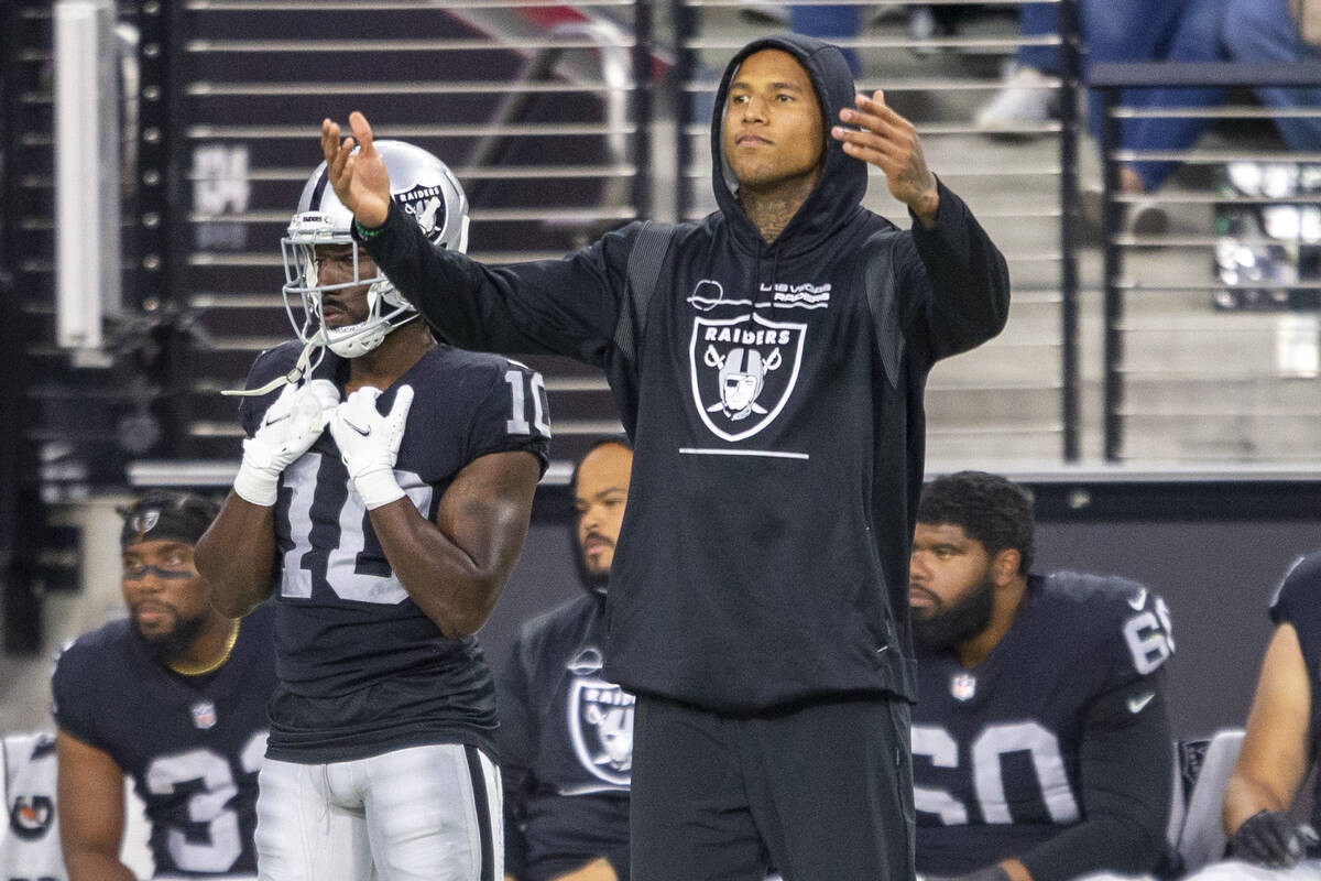 Raiders without Darren Waller for 4th straight game