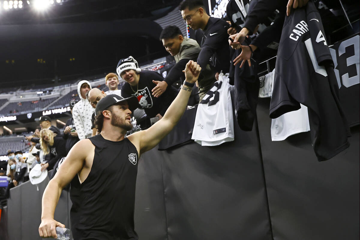 Raiders vs. Broncos — PHOTOS