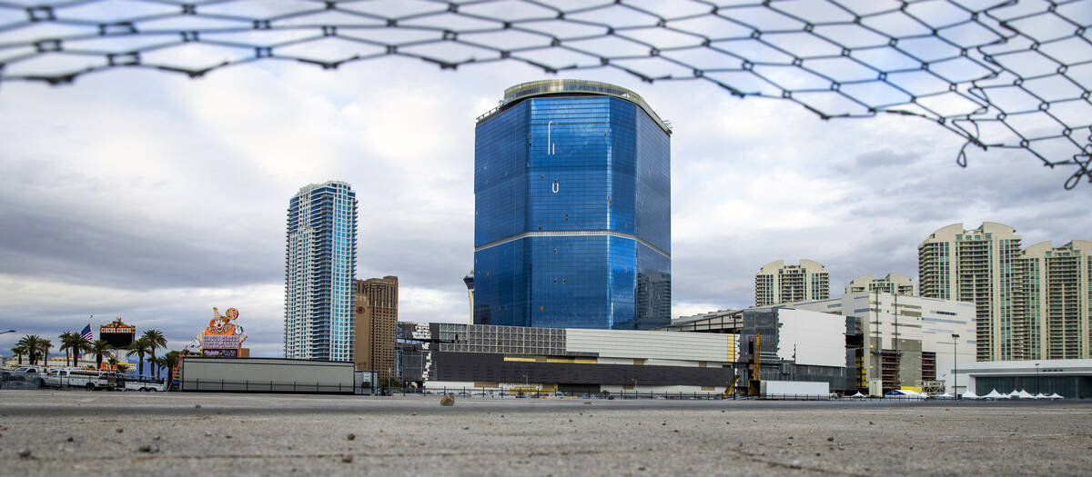 Exterior of the Fontainebleau Las Vegas on Wednesday, Dec. 29, 2021, in Las Vegas. (L.E. Baskow ...