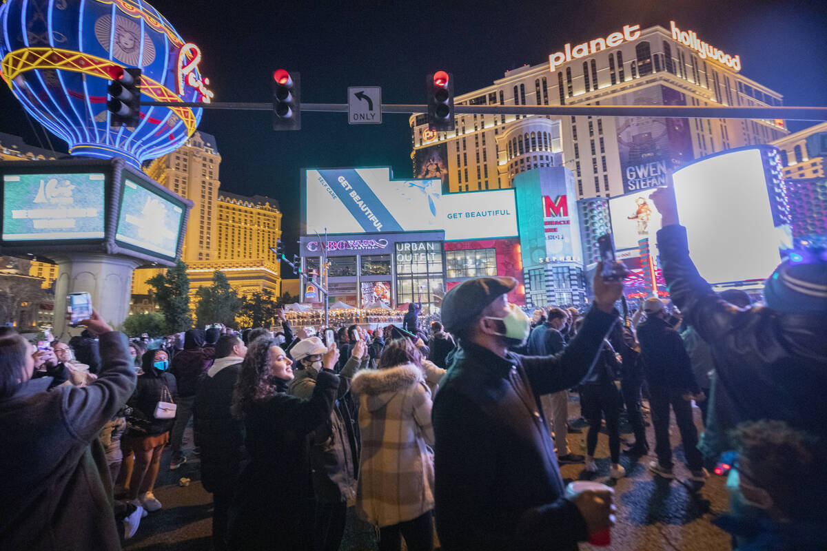 More than 80K New Year’s Eve fireworks will light up the Las Vegas