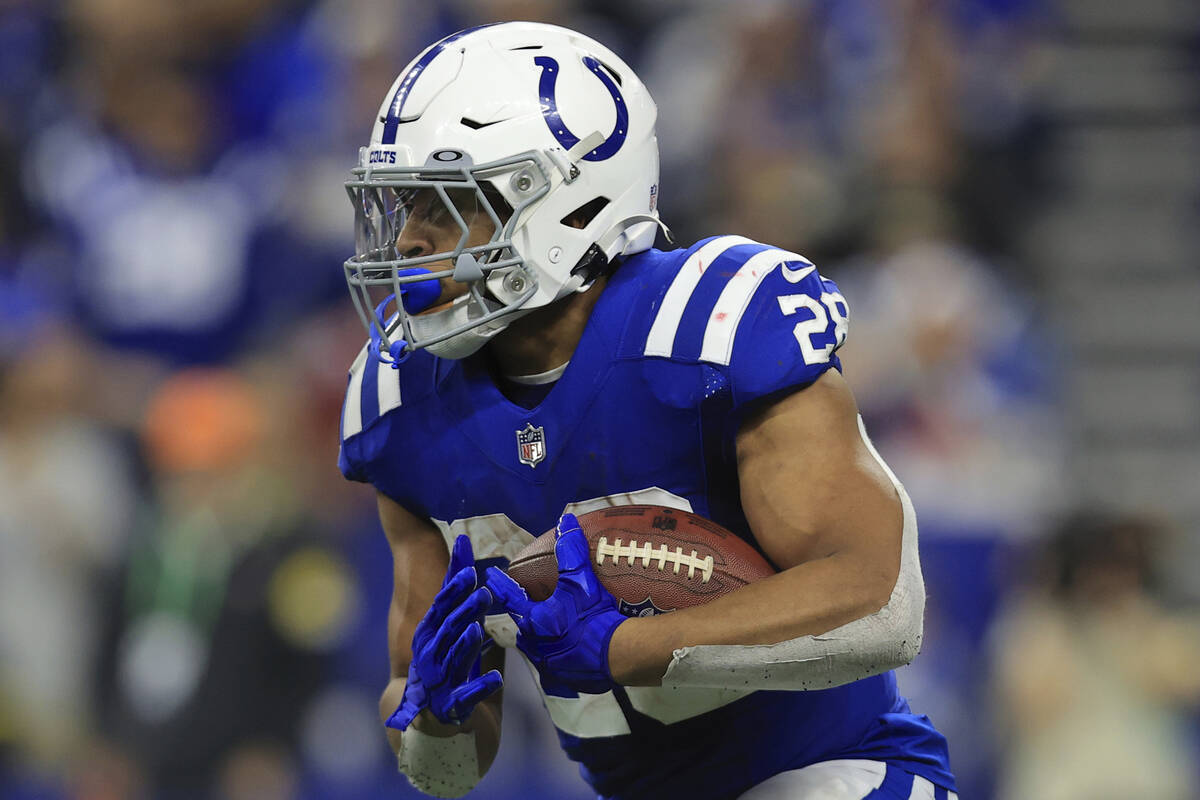 colts taylor 28