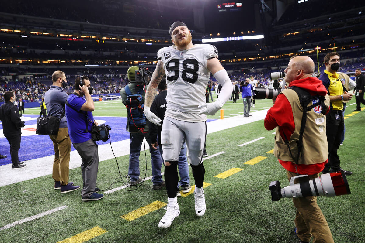 Raiders defensive end Maxx Crosby (98) celebrates his team’s win against the Indianapoli ...