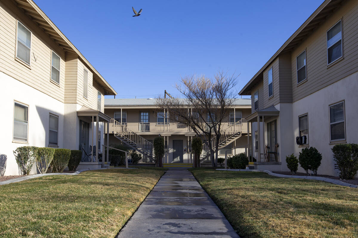Desert Plaza Apartments on Wednesday, Jan. 12, 2022, in Las Vegas. (Ellen Schmidt/Las Vegas Rev ...