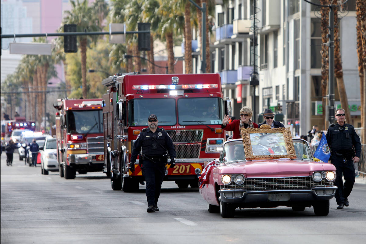 Las Vegas Mayor Carolyn Goodman and former Mayor Oscar Goodman ride a car during the 40th annua ...