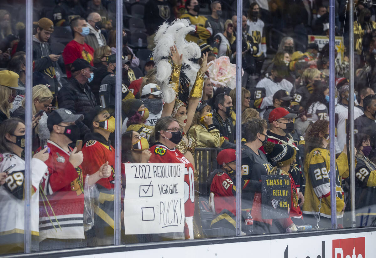 Golden Knights season ticket holders pick up free jerseys — VIDEO