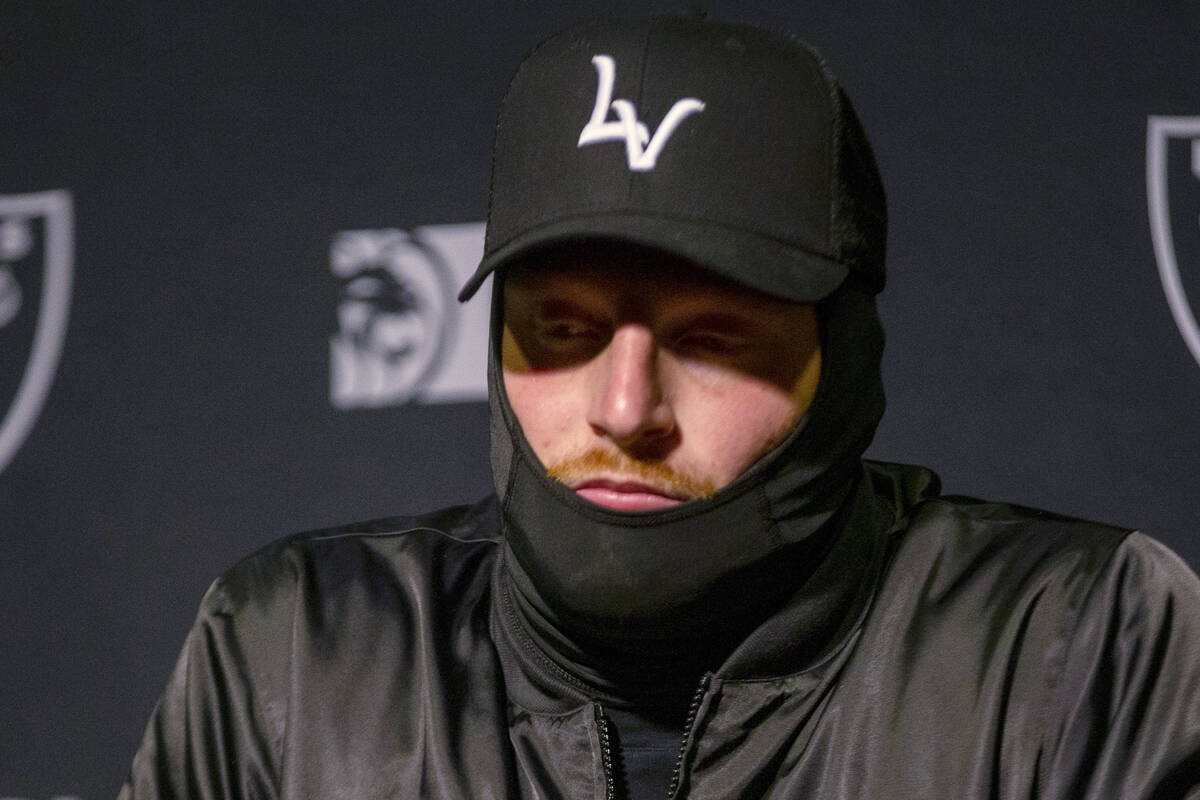las vegas raiders lv hat