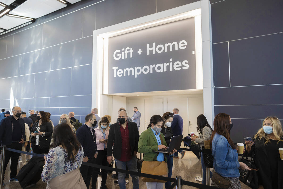 Attendees pack The Expo waiting to check in for the Las Vegas Market at World Market Center Las ...